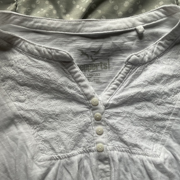 White embroidery blouse - Picture 2 of 3